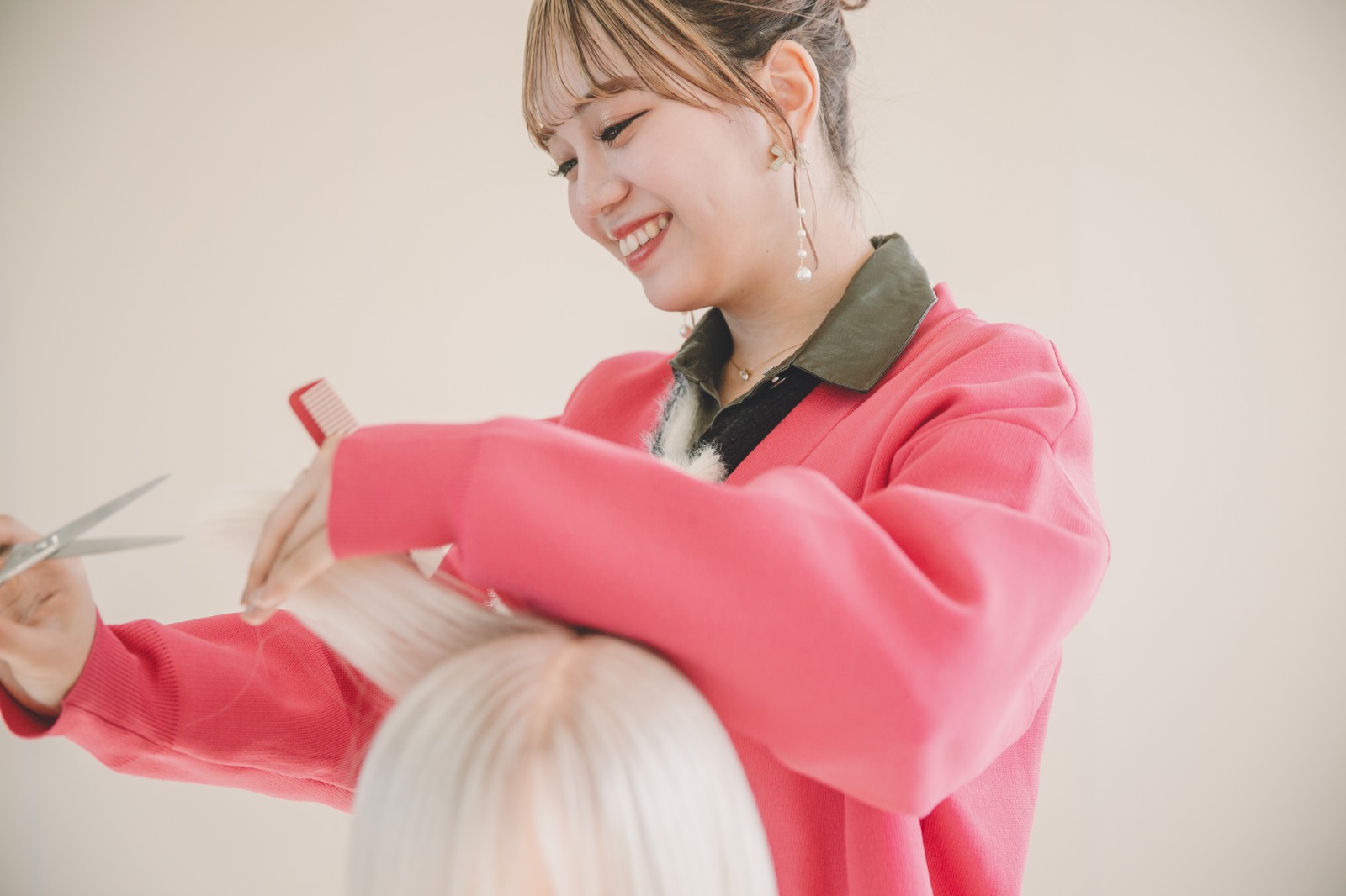 旭美容専門学校の学科1